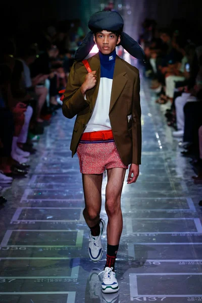 Look 22